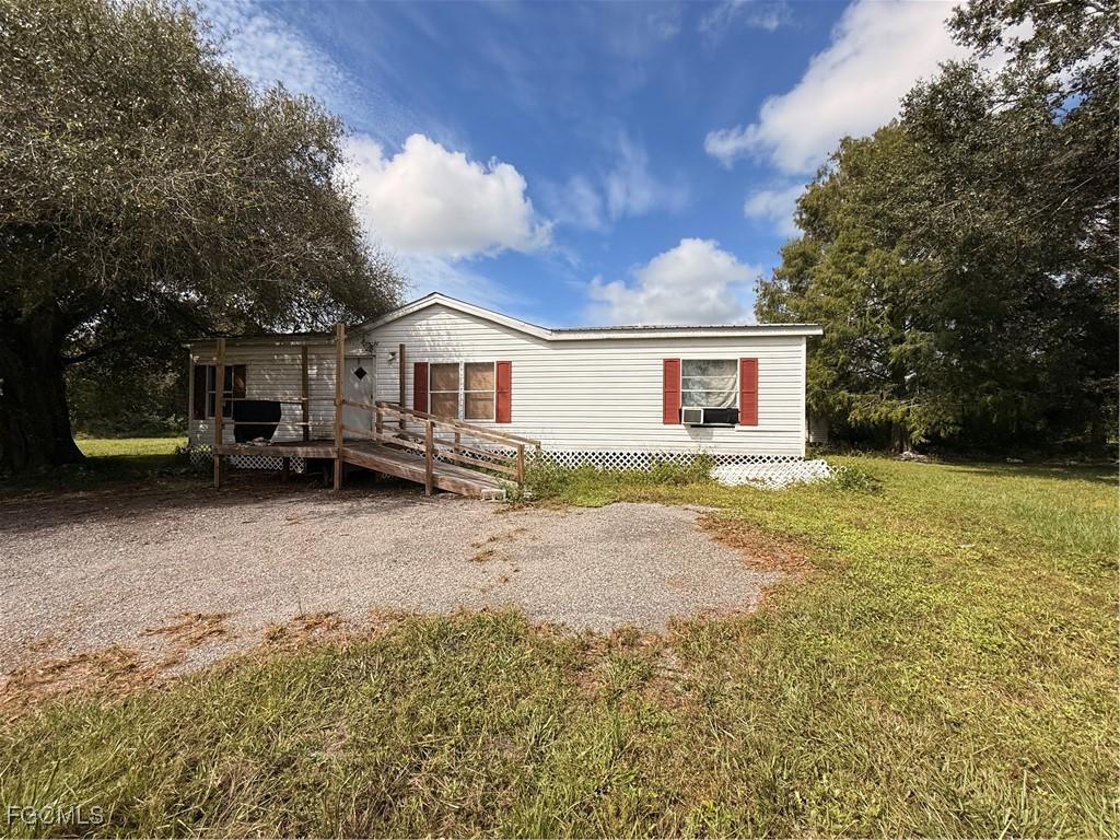 1405 Shanon Ln., Clewiston, FL 33440