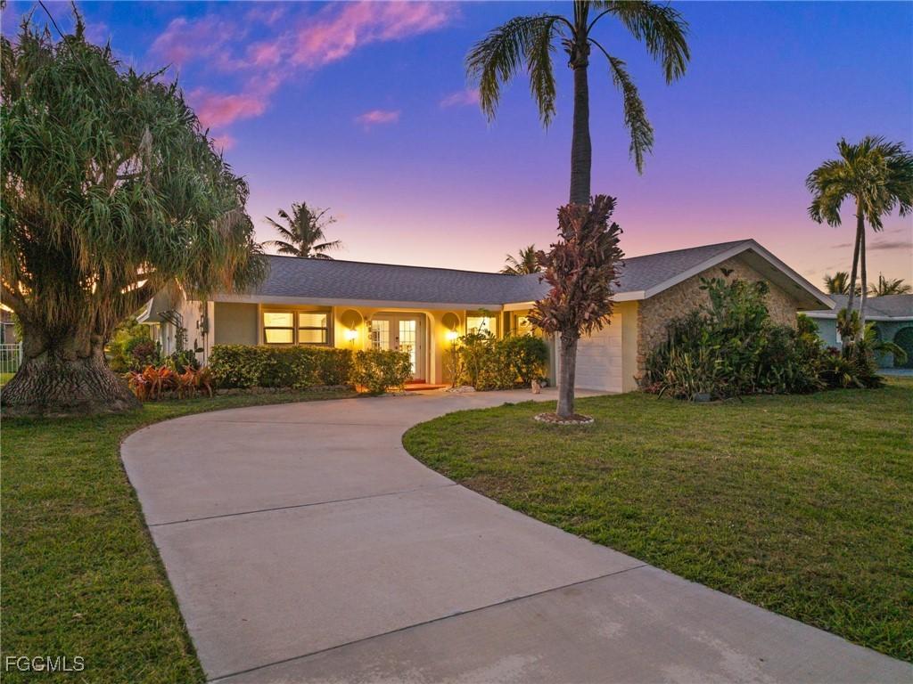 4910 Sorrento Ct., Cape Coral, FL 33904