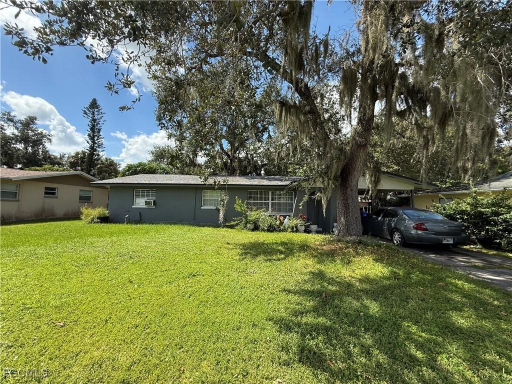854 Dellena Ln., Fort Myers, FL 33905