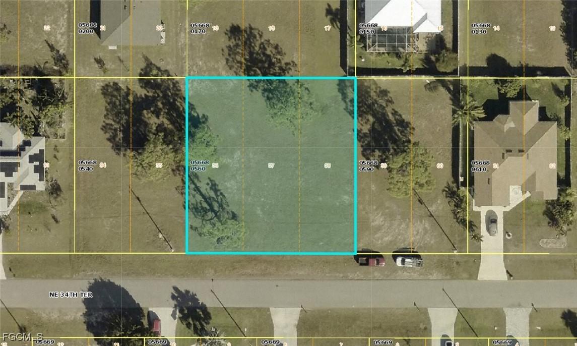 2225 NE 34th Ter., Cape Coral, FL 33909