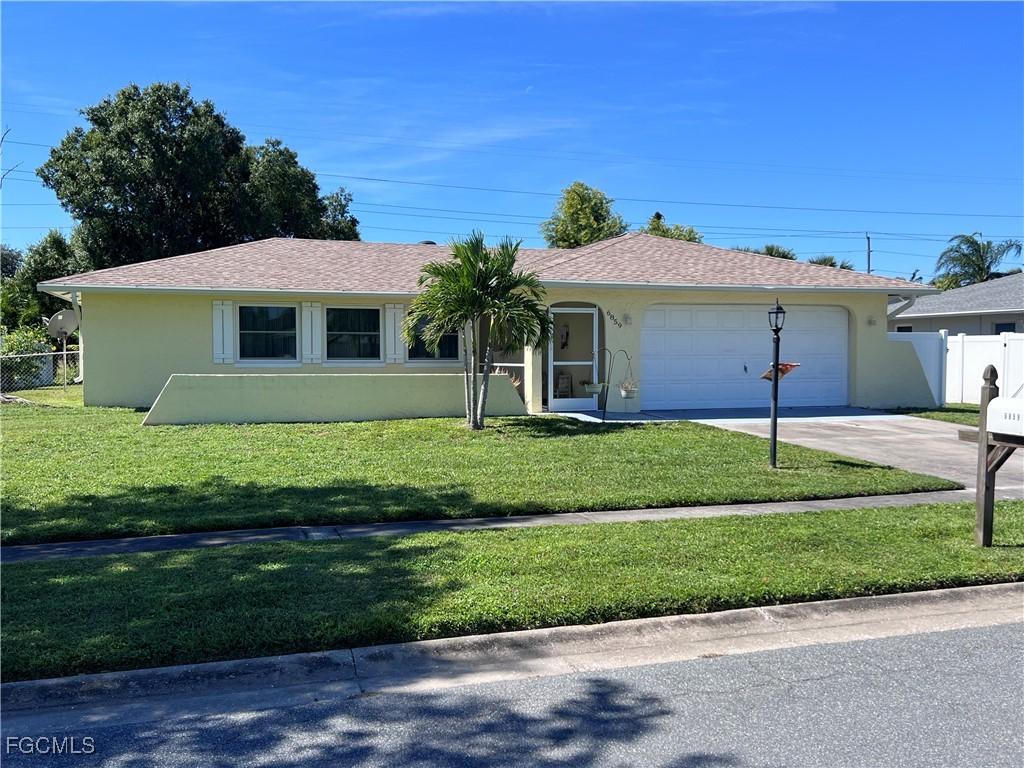 6859 Carmelle Dr., Fort Myers, FL 33919