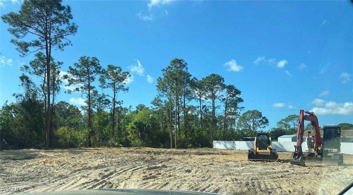 201 Irving Ave., Lehigh Acres, FL 33971