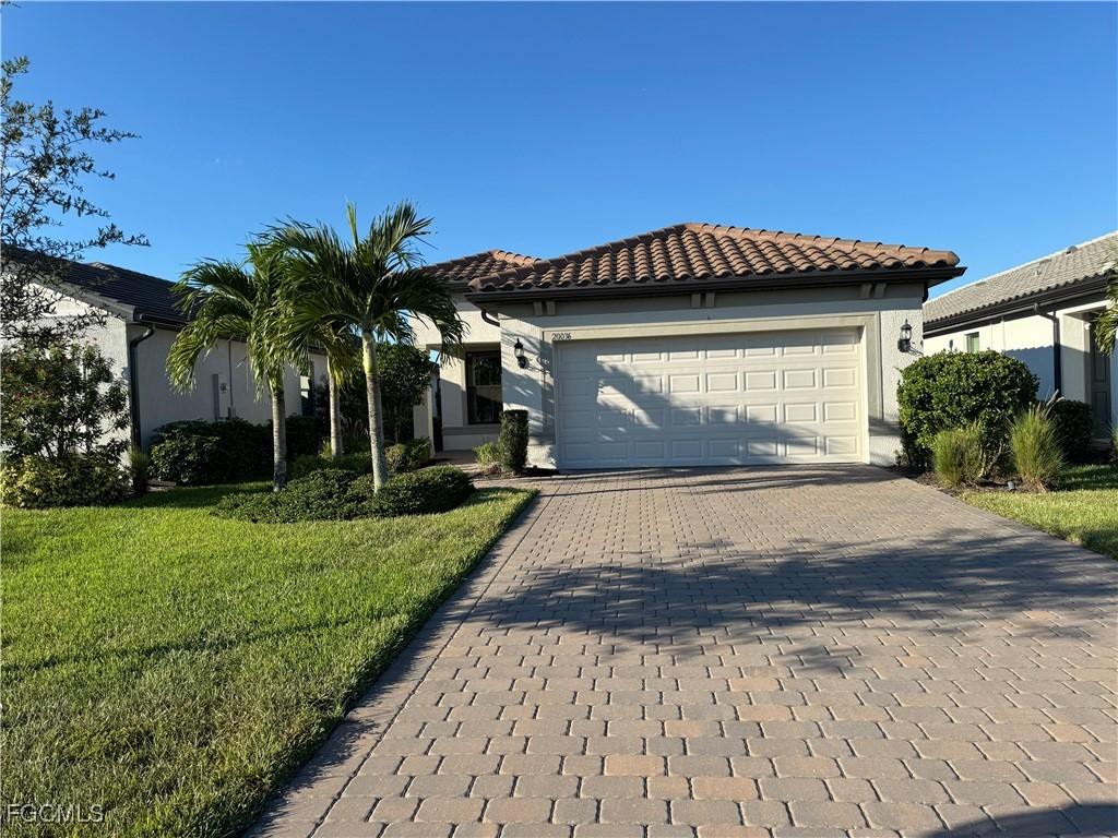 20036 Kingmont Dr., Estero, FL 33928