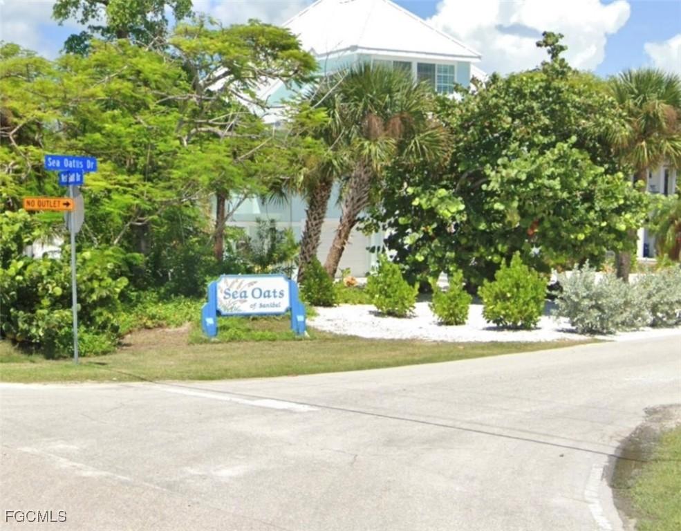 575 Sea Oats Dr., Sanibel, FL 33957
