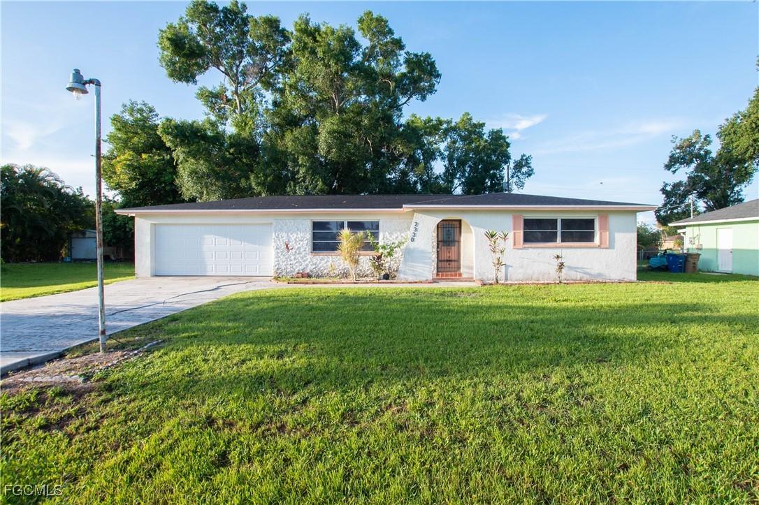2330 Caladium Rd., Fort Myers, FL 33905