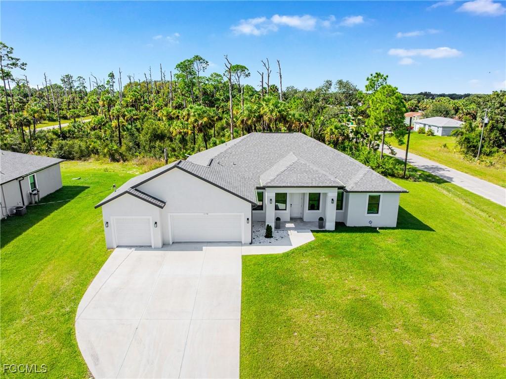 1158 E Benbow Cir., Labelle, FL 33935