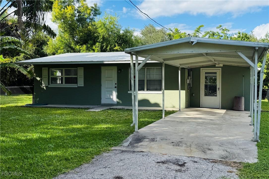 4145 Saums Dr., North Fort Myers, FL 33903