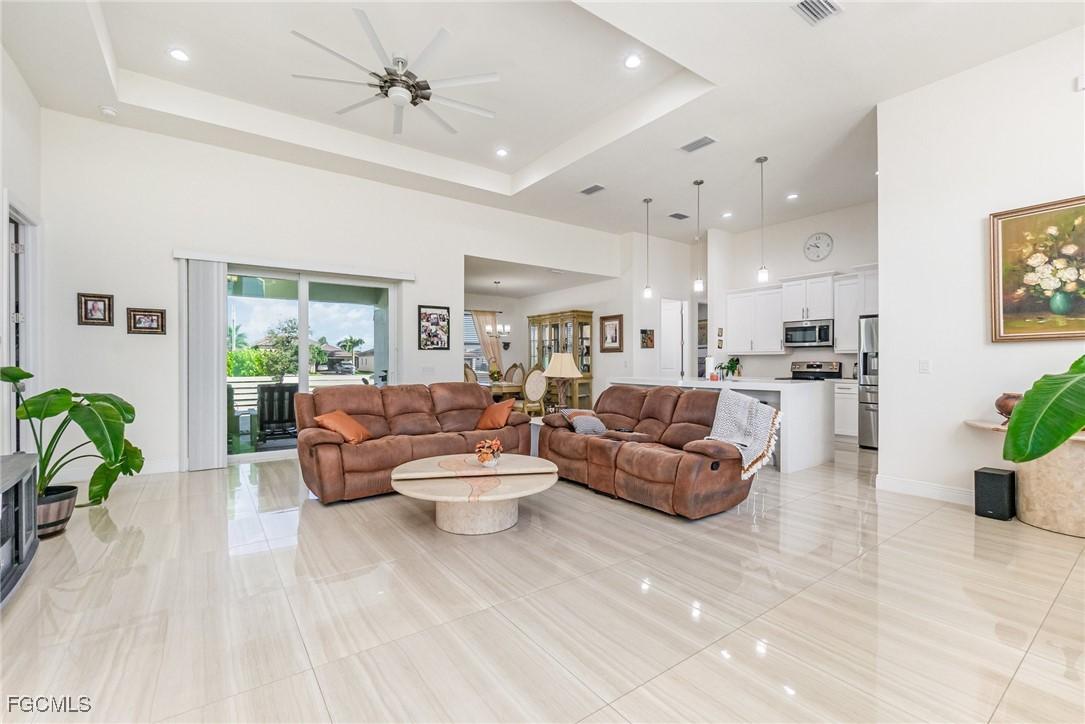 3621 NW 1st Ter., Cape Coral, FL 33993