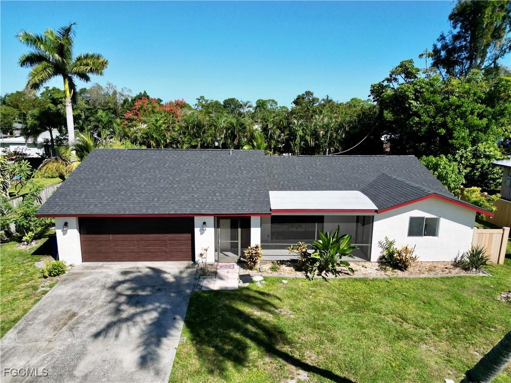 2461 Woodland Cir., Fort Myers, FL 33907