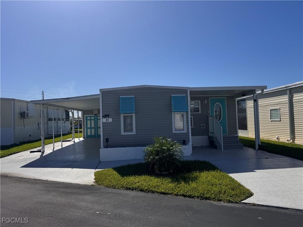 81 Sun Cir., Fort Myers, FL 33905