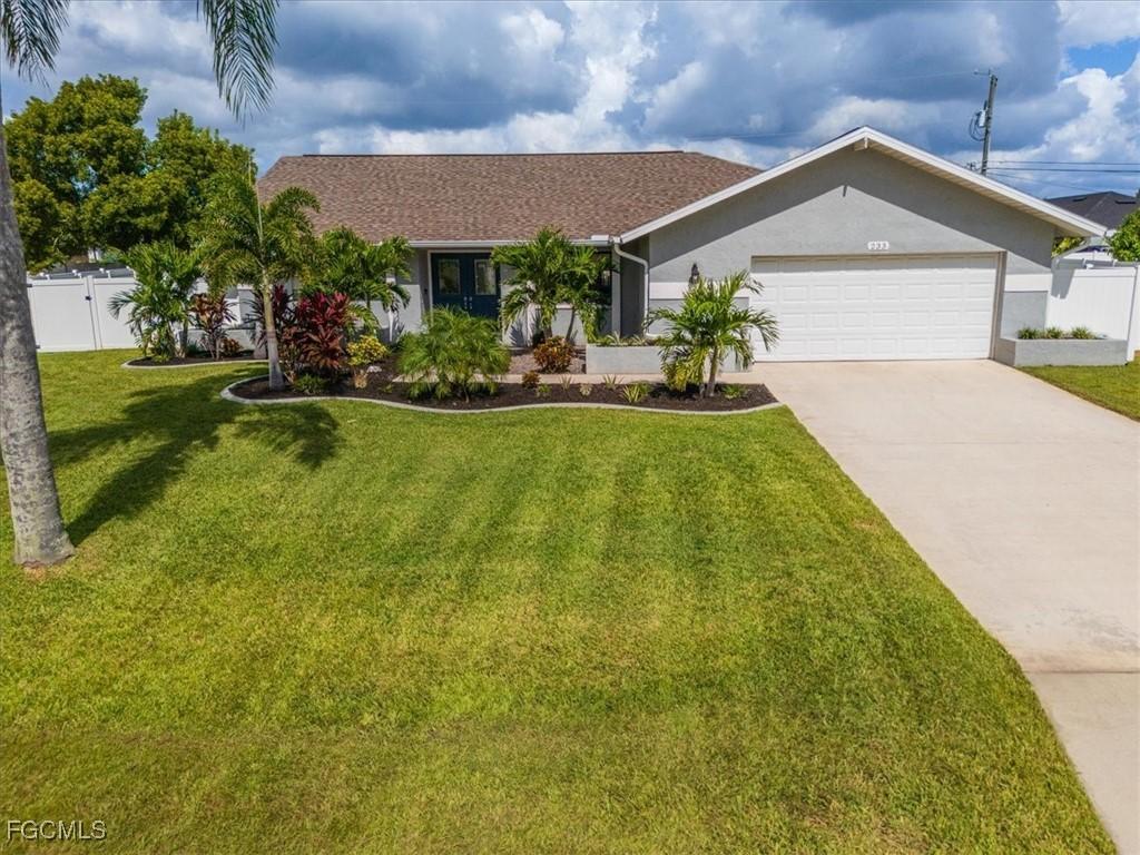 233 SW 19th Ter., Cape Coral, FL 33991