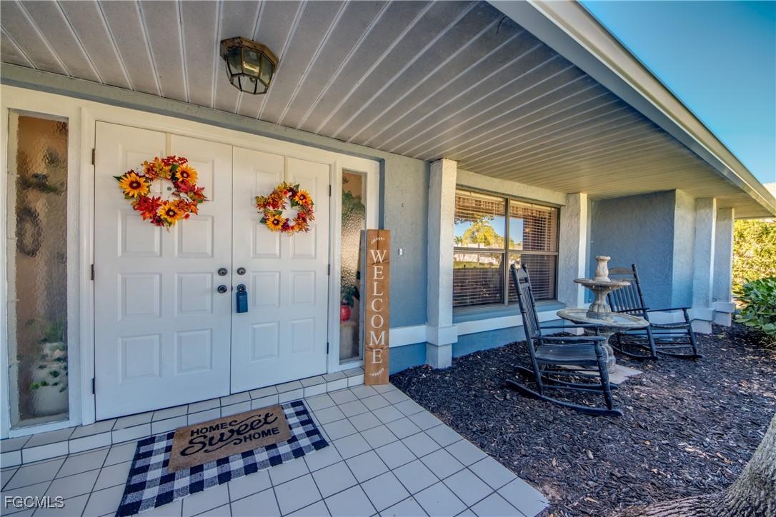 6419 Ben Hogan Cir., North Fort Myers, FL 33917