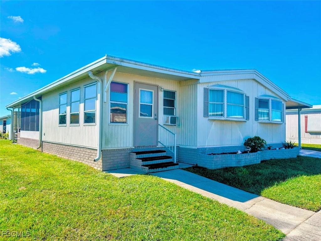 10 Hay St., Alva, FL 33920