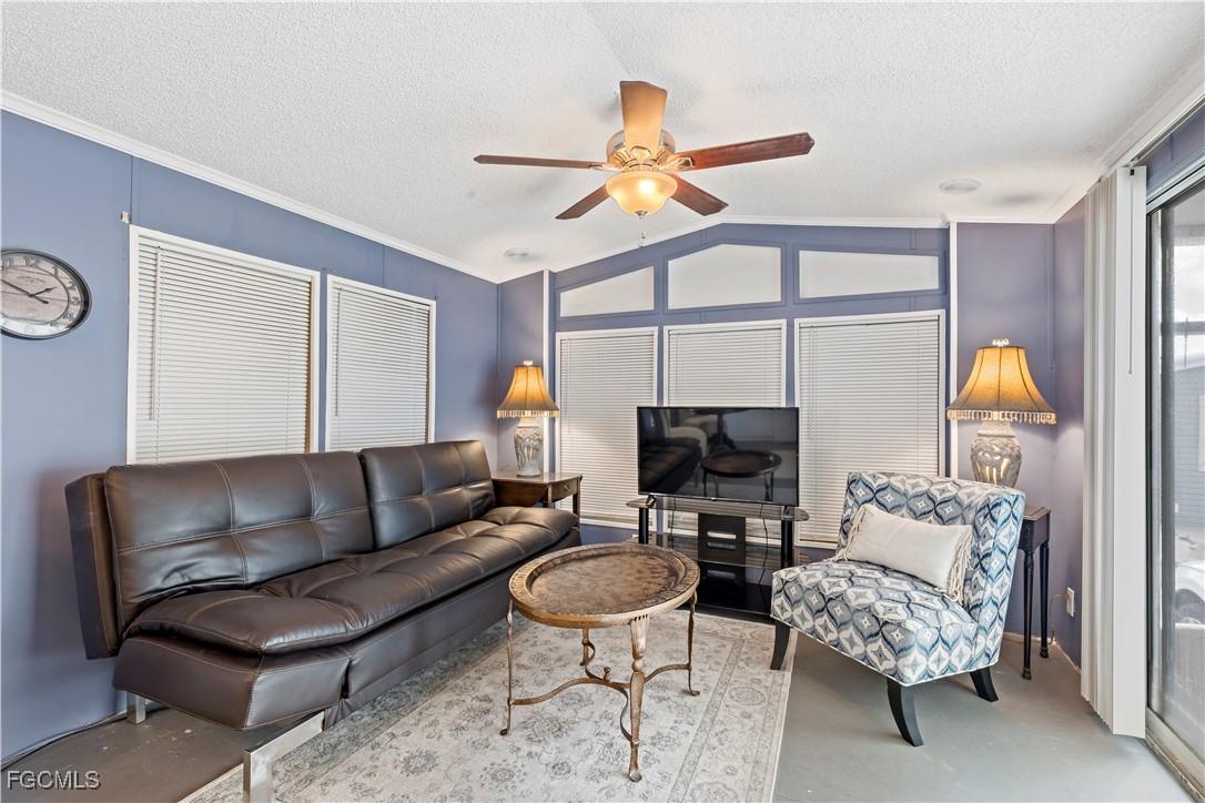 5756 Pink Panther Dr., Fort Myers, FL 33908