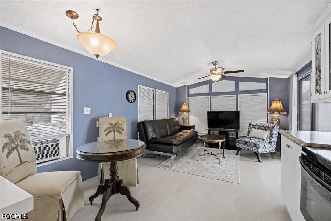 5756 Pink Panther Dr., Fort Myers, FL 33908