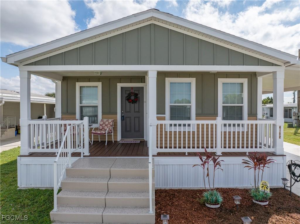 3145 Venus Ln., North Fort Myers, FL 33903