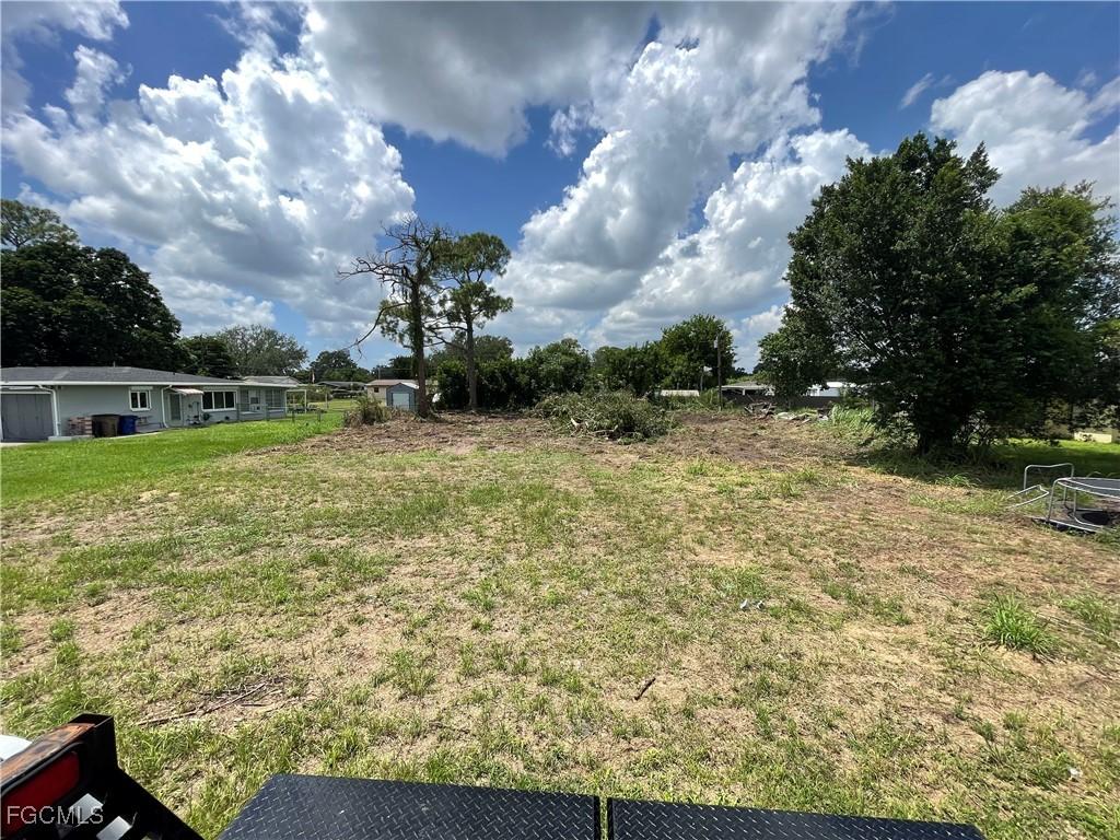 23 Louisiana Rd., Lehigh Acres, FL 33936