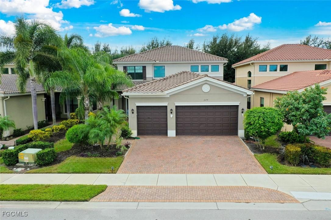 3179 Pacific Dr., Naples, FL 34119
