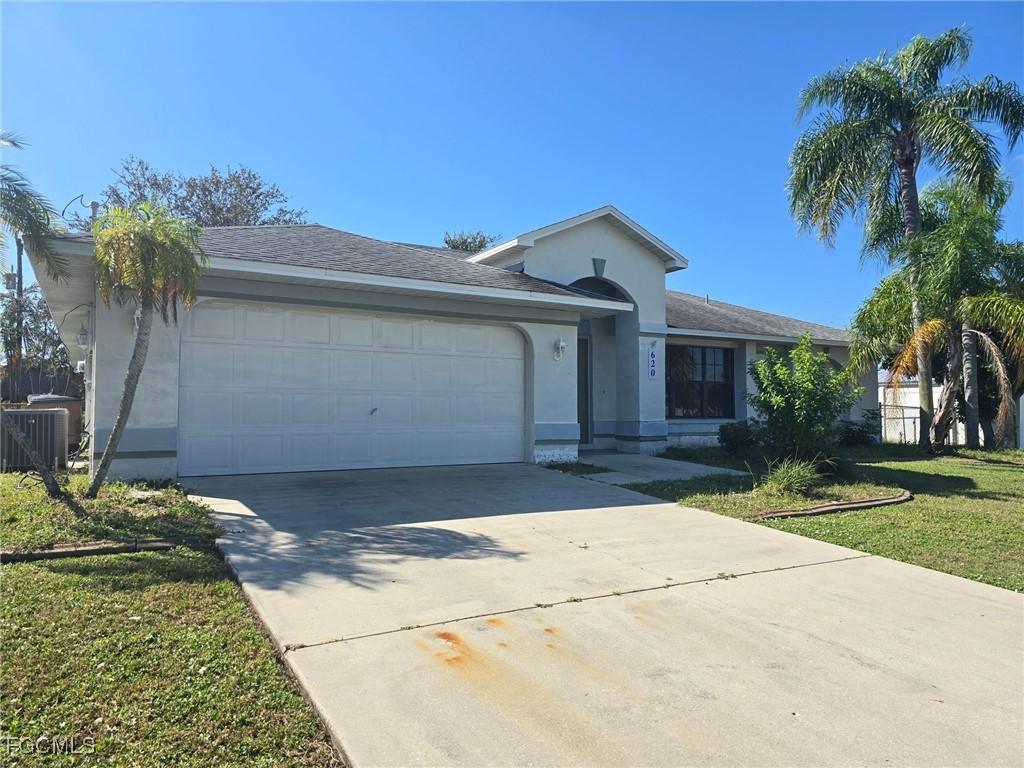 620 SE 22nd St., Cape Coral, FL 33990