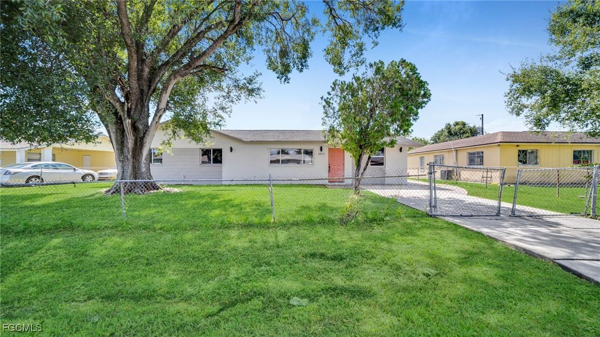 3971 Manassas Ct., Fort Myers, FL 33905