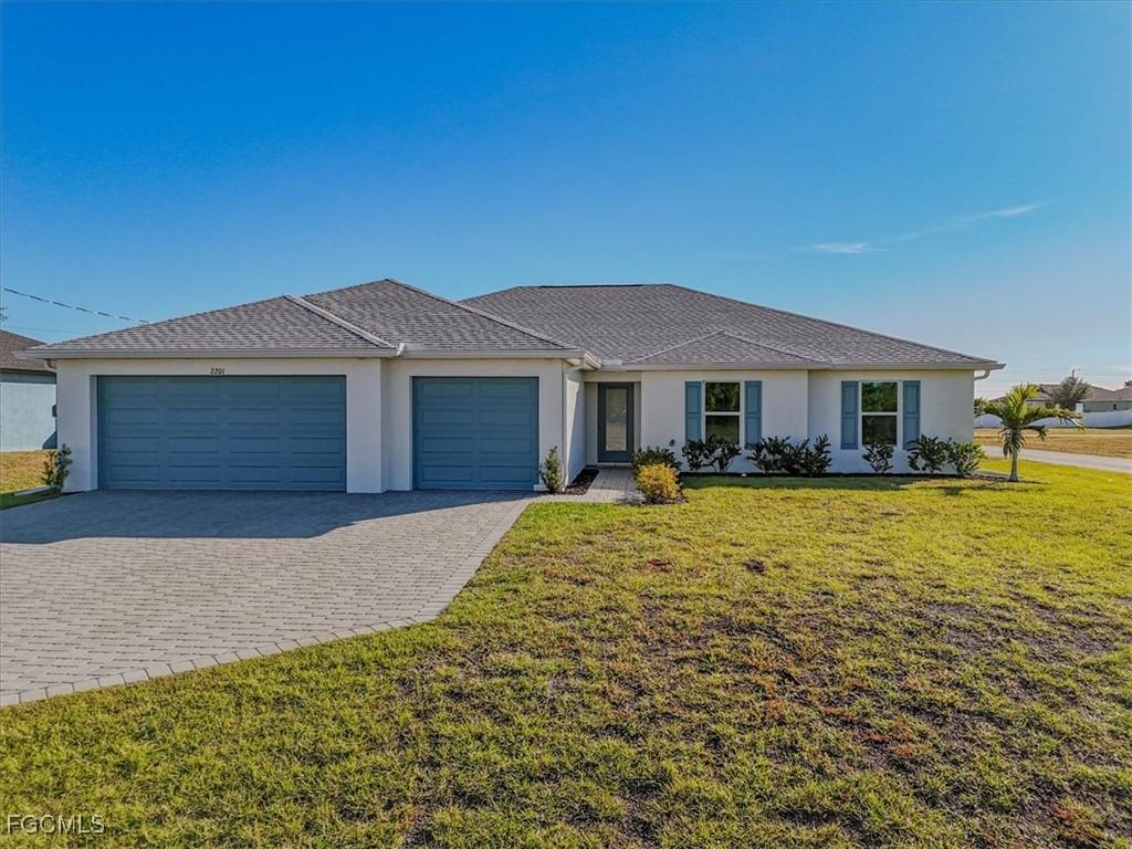 2201 NW 2nd Ave., Cape Coral, FL 33993