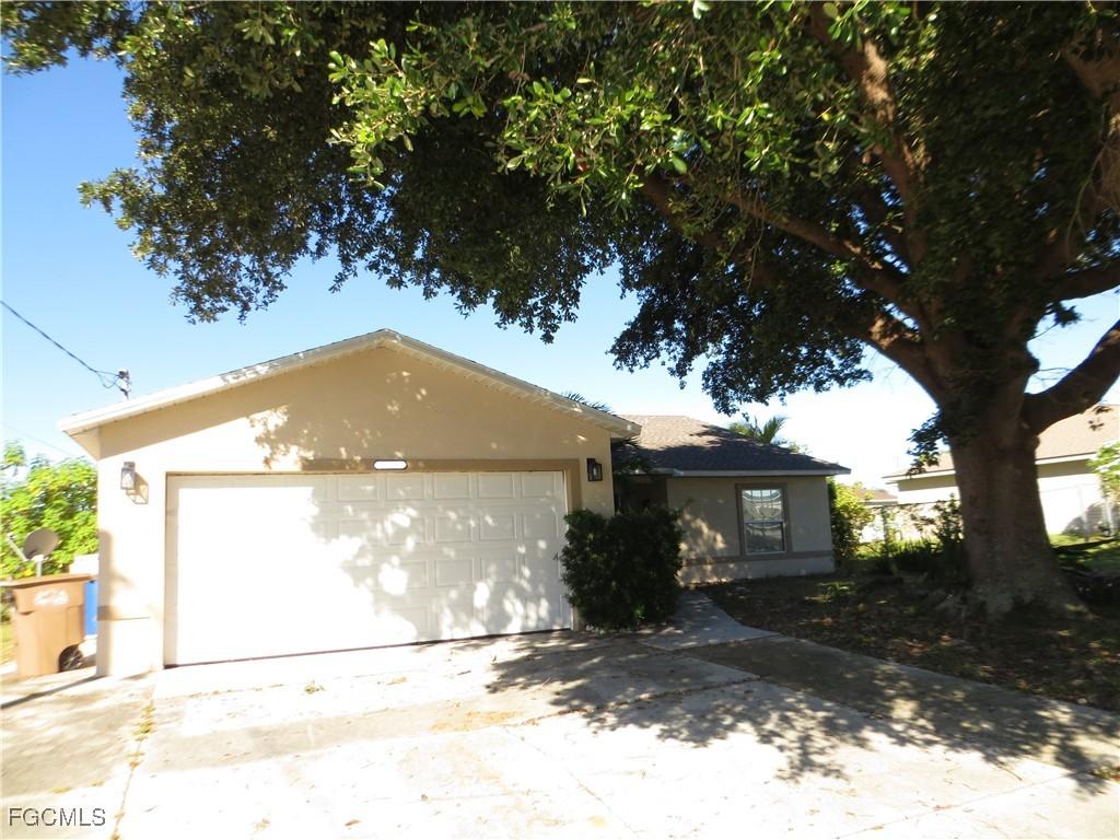 3018 NW 2nd Pl., Cape Coral, FL 33993