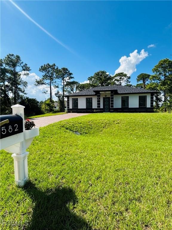 582 Eisenhower Blvd., Lehigh Acres, FL 33974