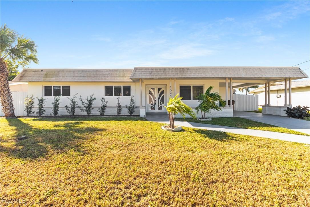 1524 NE 4th Ln., Cape Coral, FL 33909