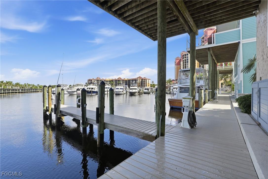 5886 Shell Cove Dr., Cape Coral, FL 33914