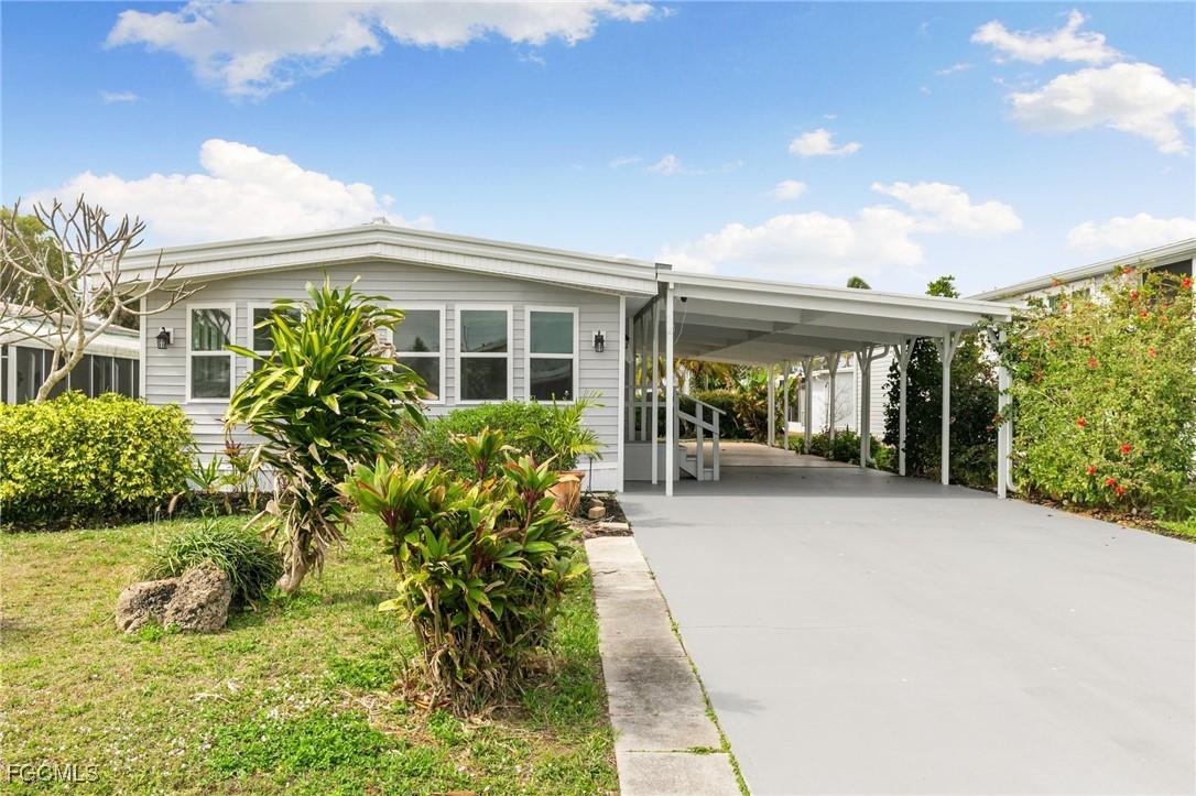 57 San Remo Cir., Naples, FL 34112