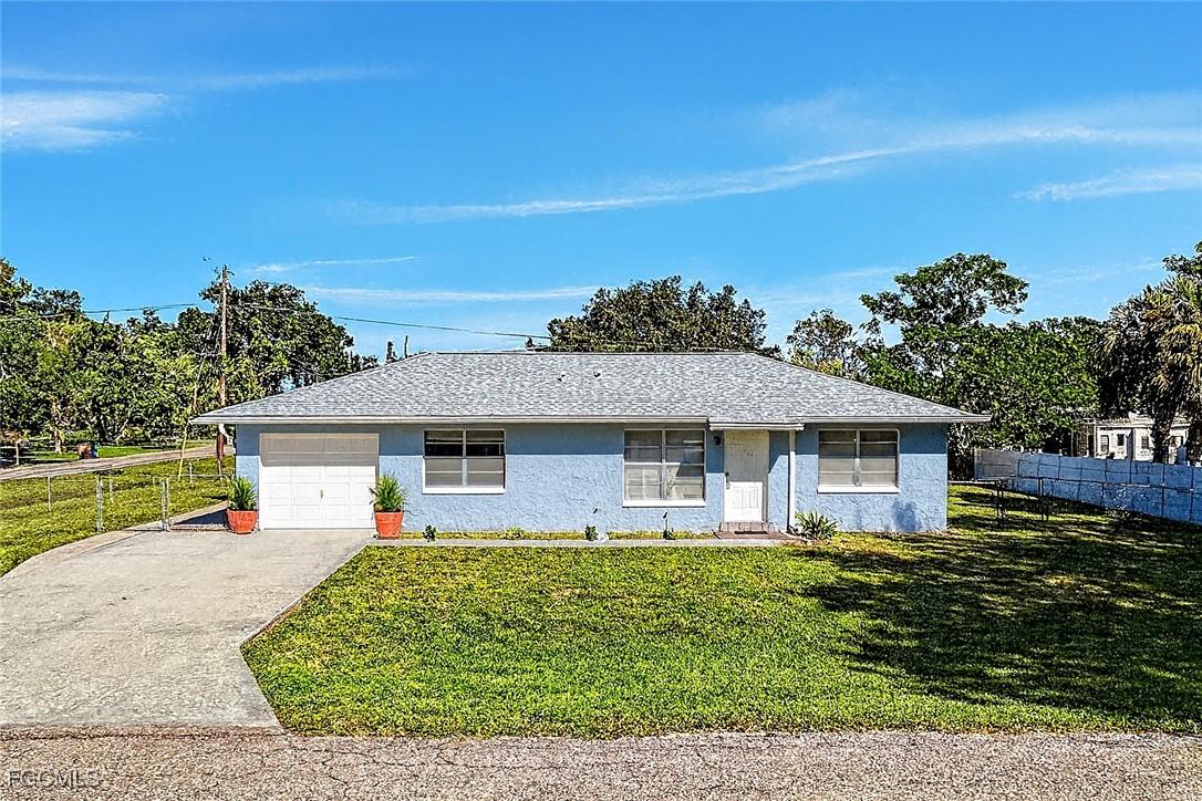 13802 Fourth St., Fort Myers, FL 33905