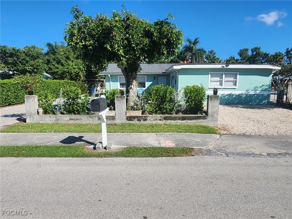 4707 Duera Mae Dr., Fort Myers, FL 33908