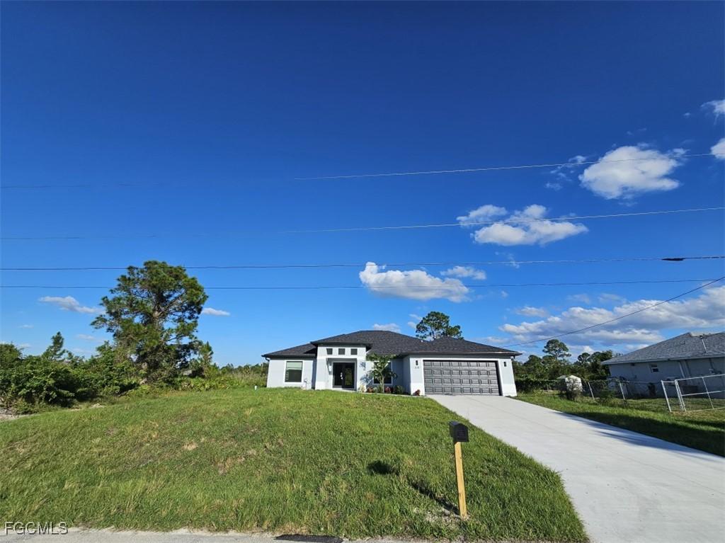 1110 Plumosa Ave., Lehigh Acres, FL 33972