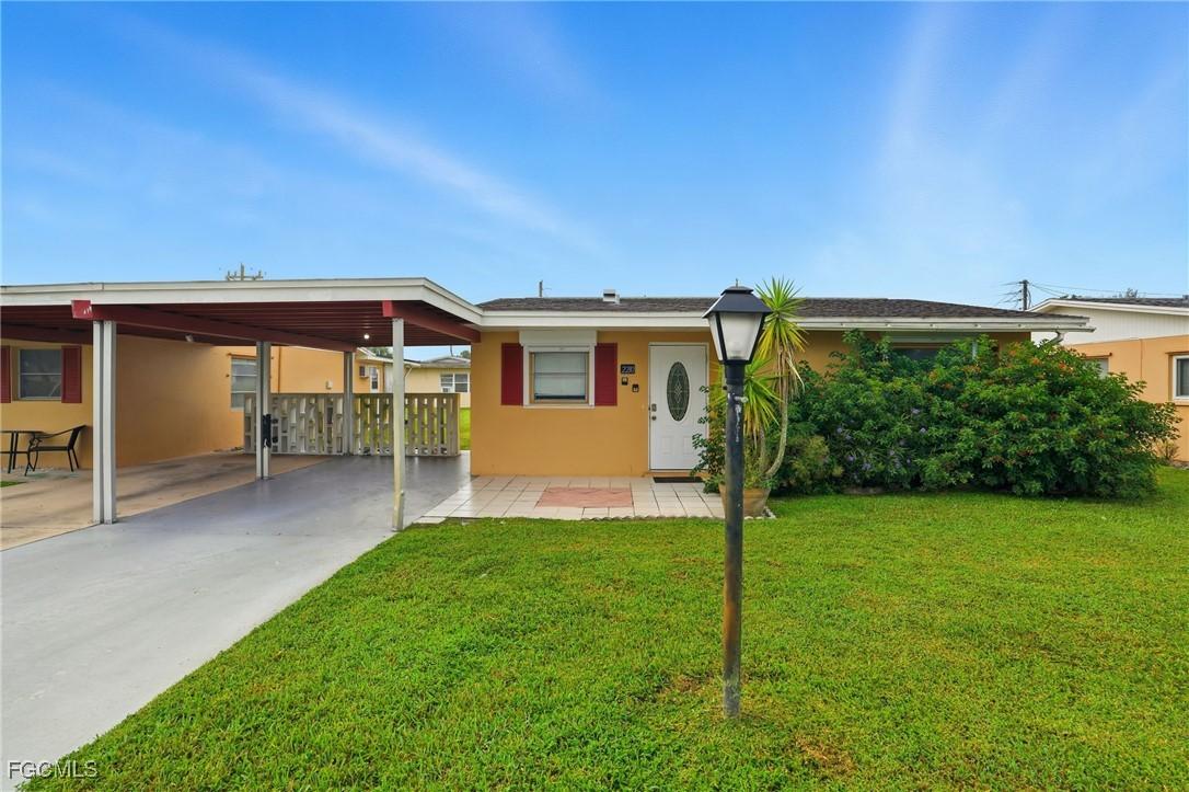 2210 Orchid Rd., Lehigh Acres, FL 33936