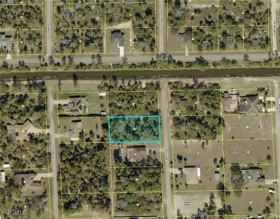 719 Cortez Ave., Lehigh Acres, FL 33972