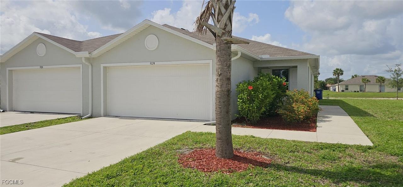 9100 Aegean Cir., Lehigh Acres, FL 33936