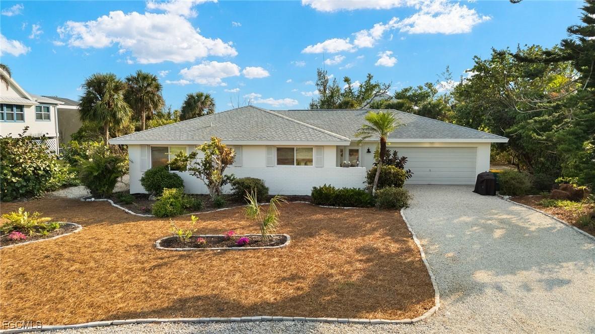 486 Lake Murex Cir., Sanibel, FL 33957