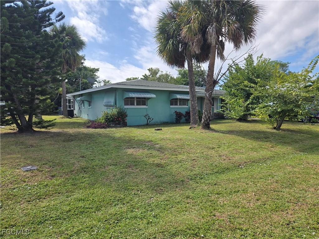 1750 Bikini Ct., Cape Coral, FL 33904