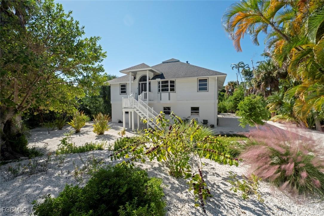2011 Mitzi Ln., Sanibel, FL 33957