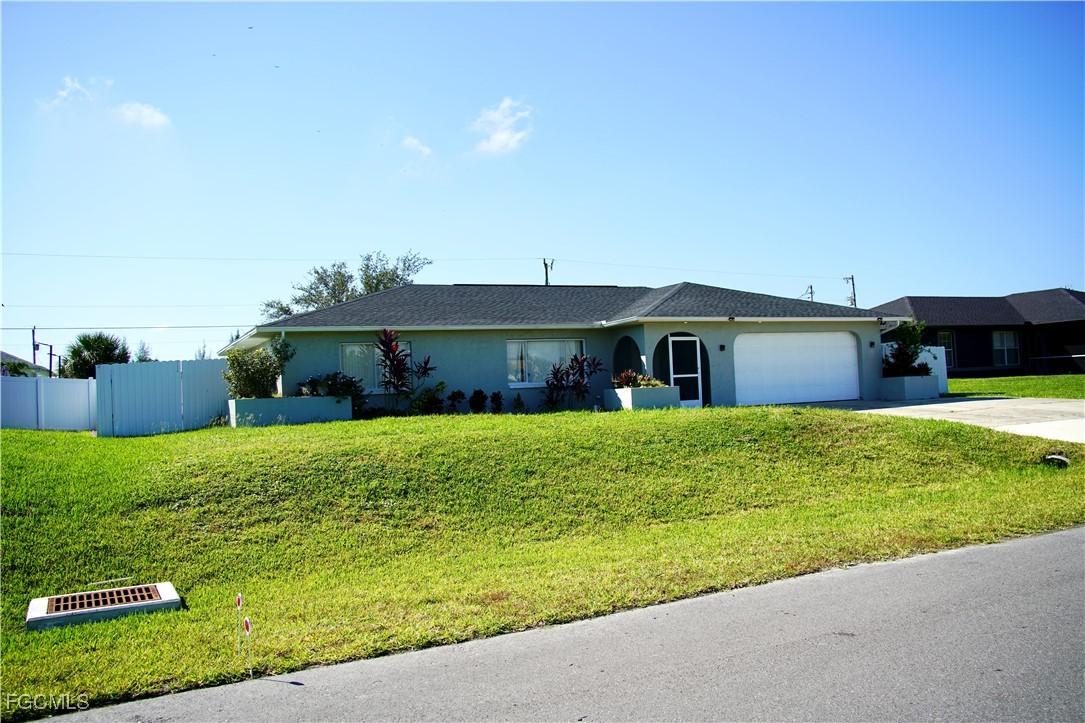 224 NE 9th Ter., Cape Coral, FL 33909