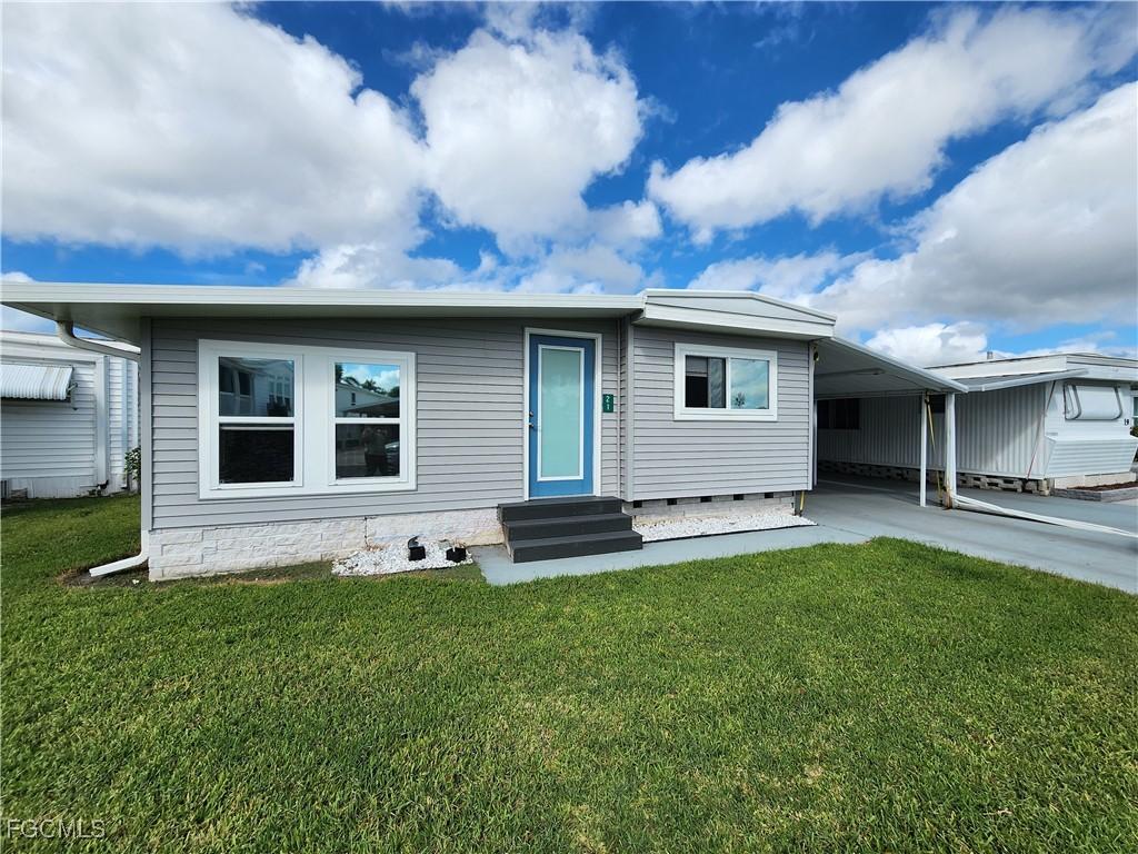 21 Diamond Ln. #D21, Naples, FL 34112