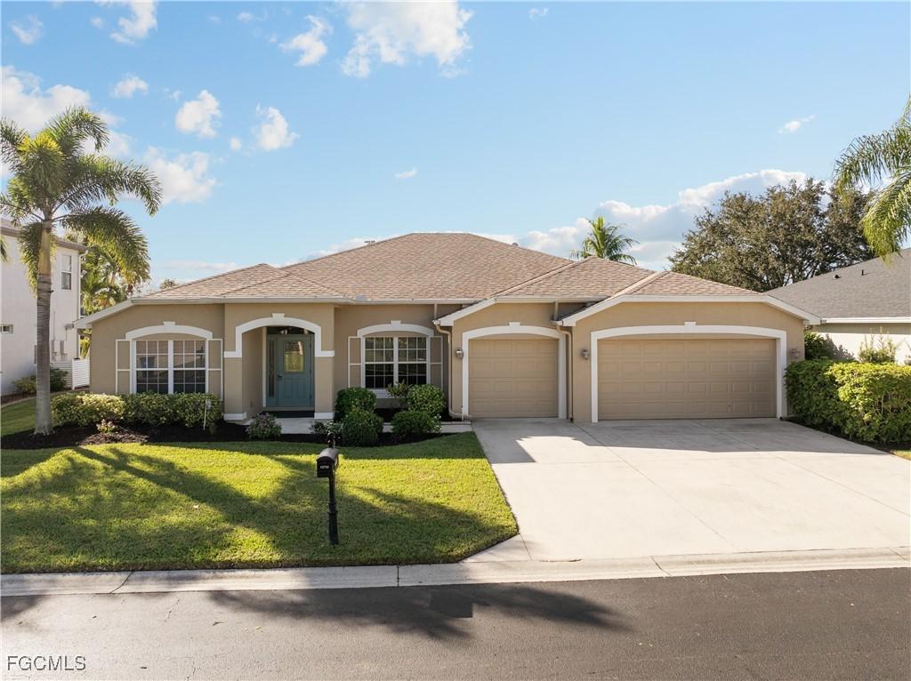 12715 Aston Oaks Dr., Fort Myers, FL 33912