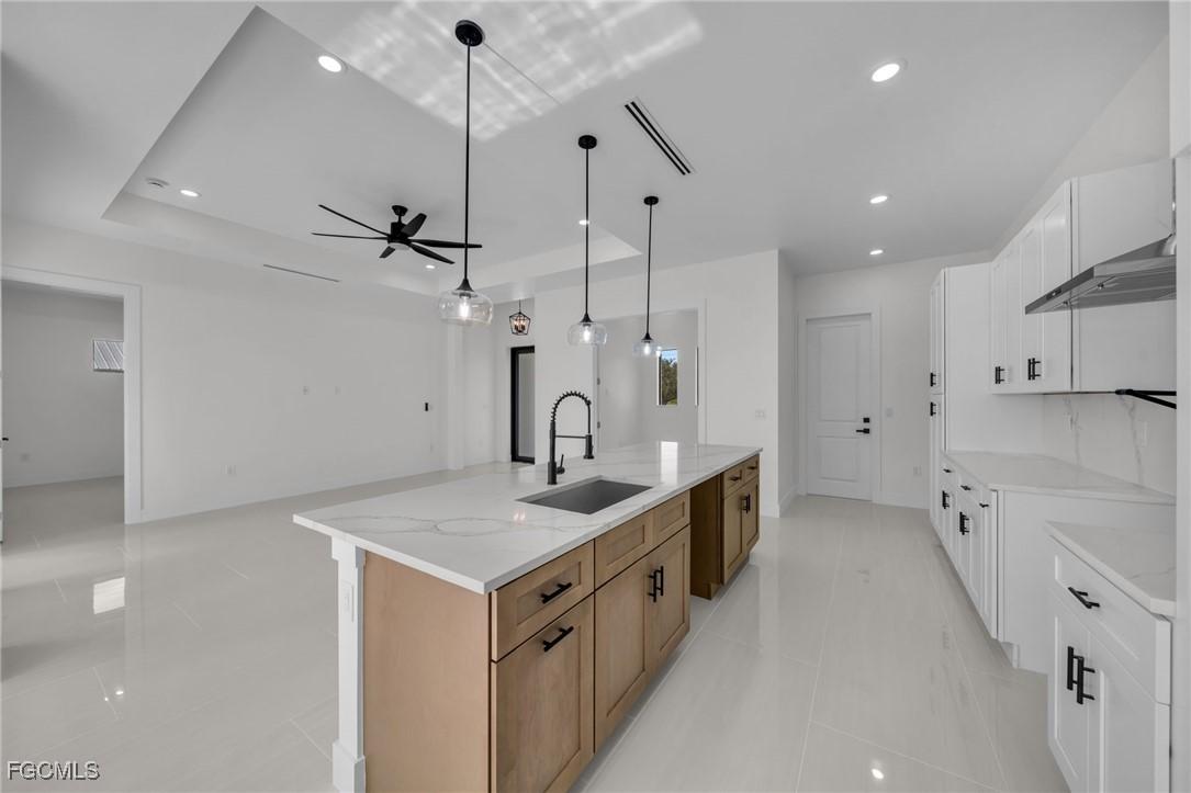 1152 Eclipse St., Lehigh Acres, FL 33974