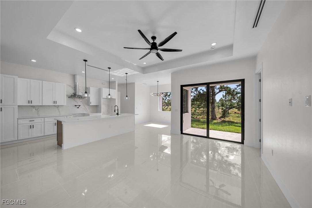 1150 Eclipse St., Lehigh Acres, FL 33974