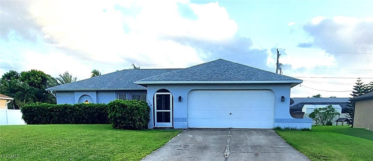 306 SE 2nd St., Cape Coral, FL 33990