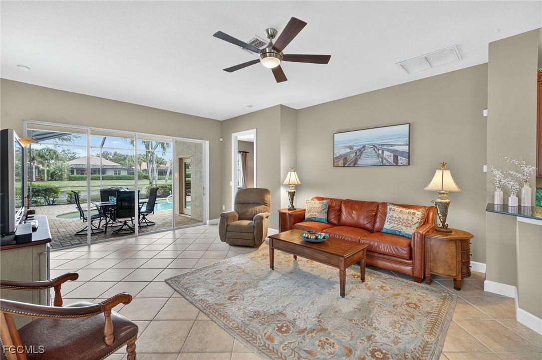 11109 Oxbridge Way, Fort Myers, FL 33913