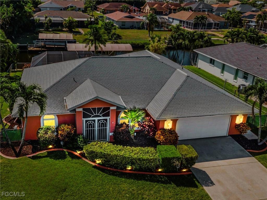 212 SE 30th Ter., Cape Coral, FL 33904