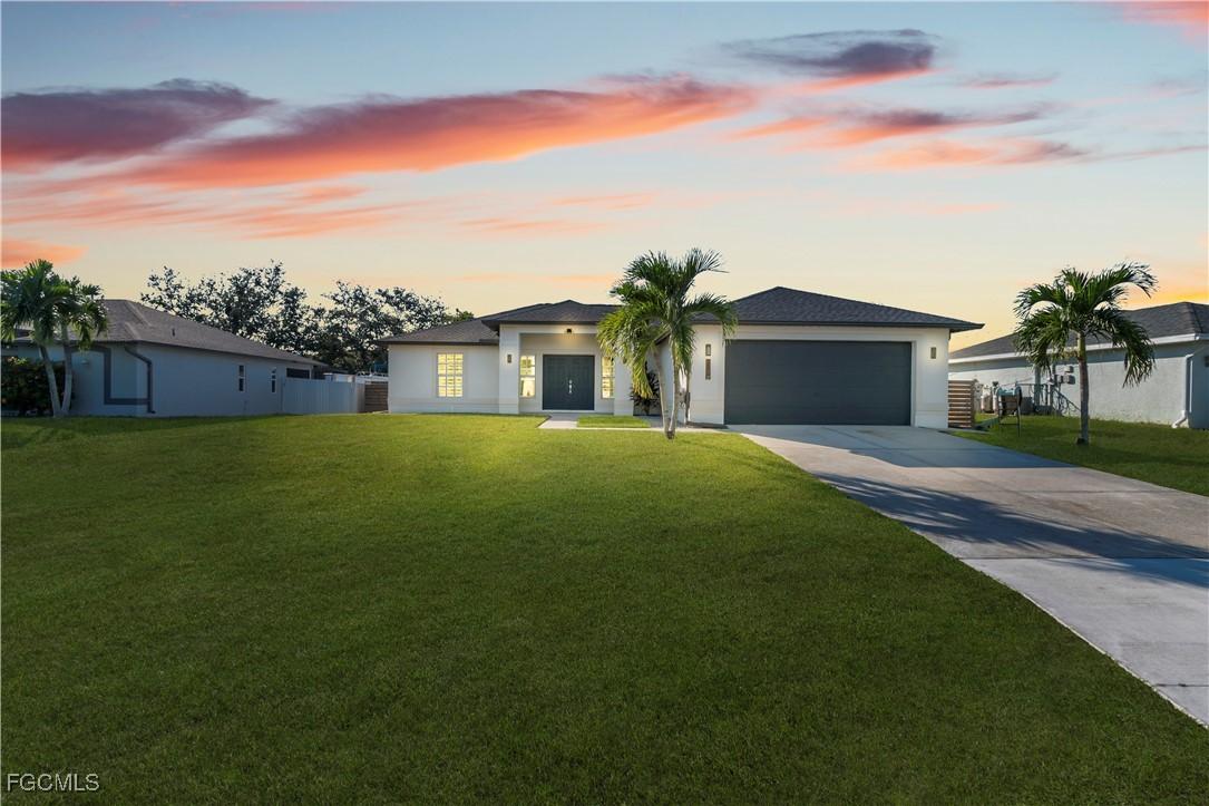 2200 NE 9th Ave., Cape Coral, FL 33909
