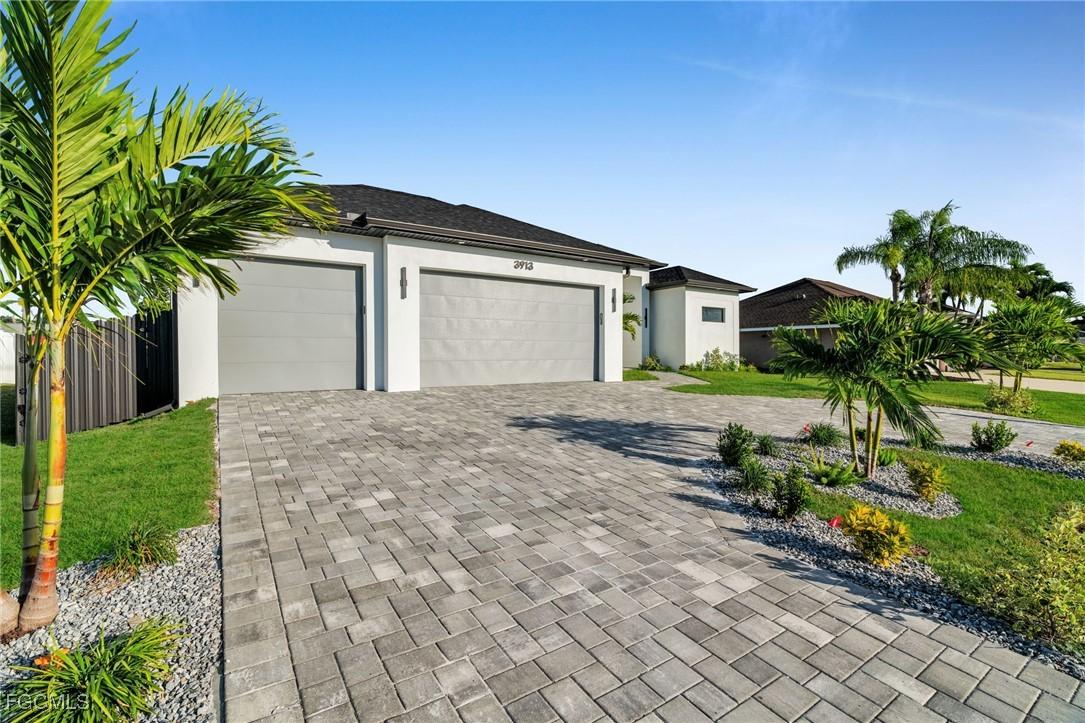 3913 Agualinda Blvd., Cape Coral, FL 33914