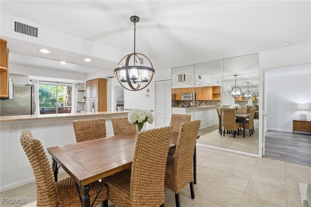 126 Pinebrook Dr., Fort Myers, FL 33907